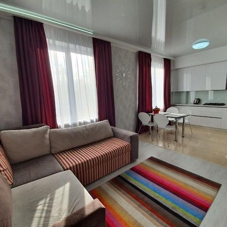 Lux New Apartment 2019 Kharkiv Eksteriør bilde