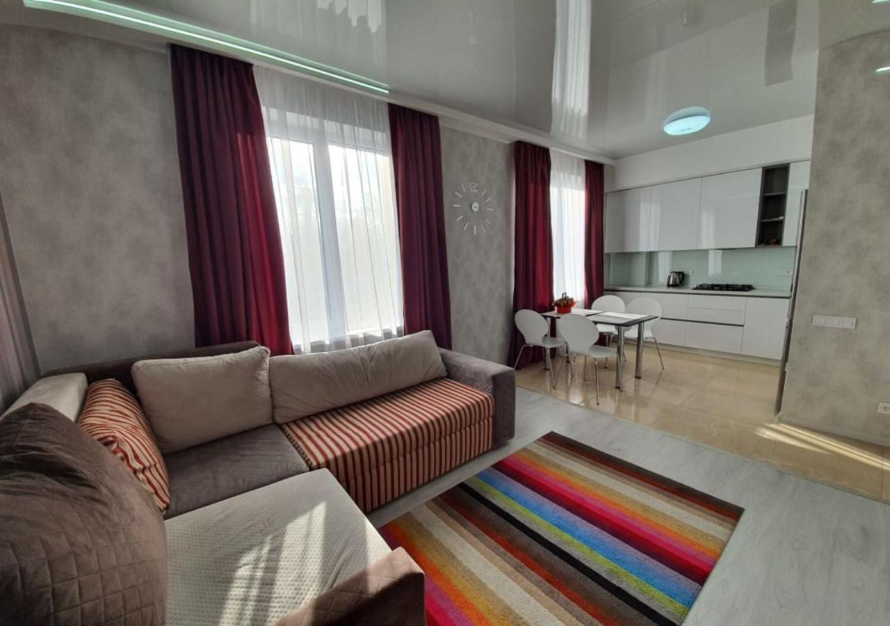 Lux New Apartment 2019 Kharkiv Eksteriør bilde